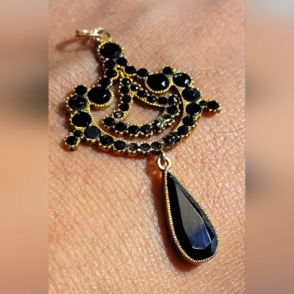 Vintage 14k Solid Gold Pendant